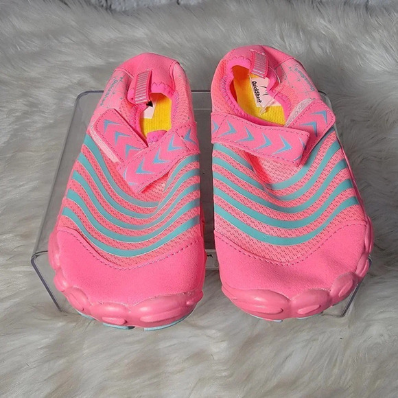 GIRLS Youth Water Shoes Aqua Socks Pull On Sandals Beach Summer Vacation Slip On - Picture 1 of 9